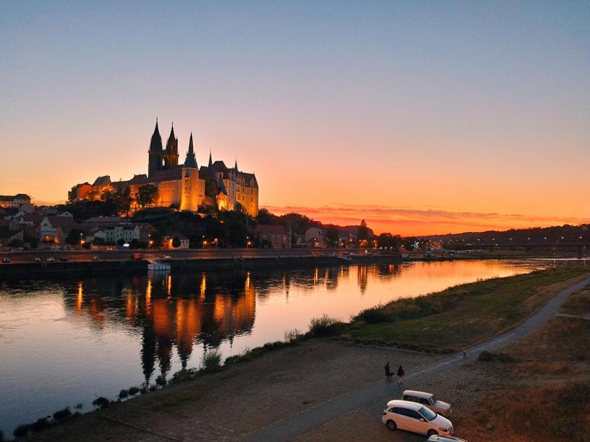 Hostel Meissen Old Town Bridge Bagian luar foto